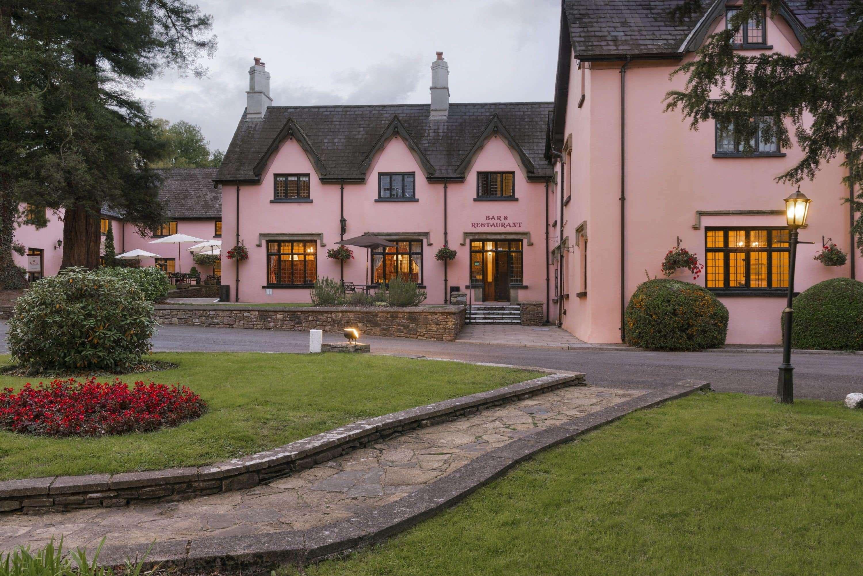 Cwrt Bleddyn Hotel & Spa Usk Dış mekan fotoğraf